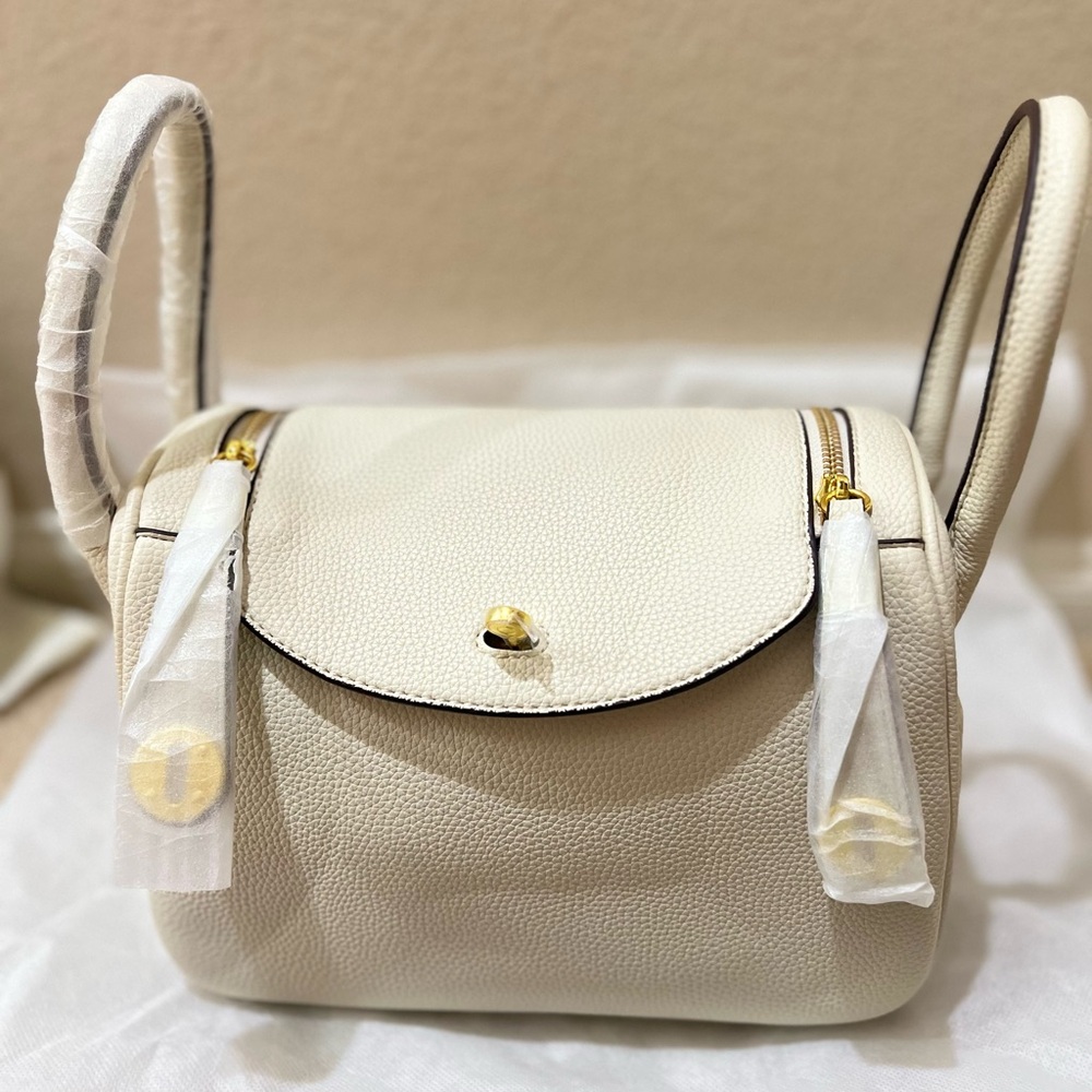 Elegant Cream Leather Handbag